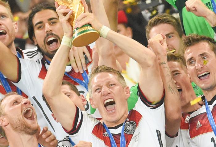 Schweinsteiger_beend_62935346edited